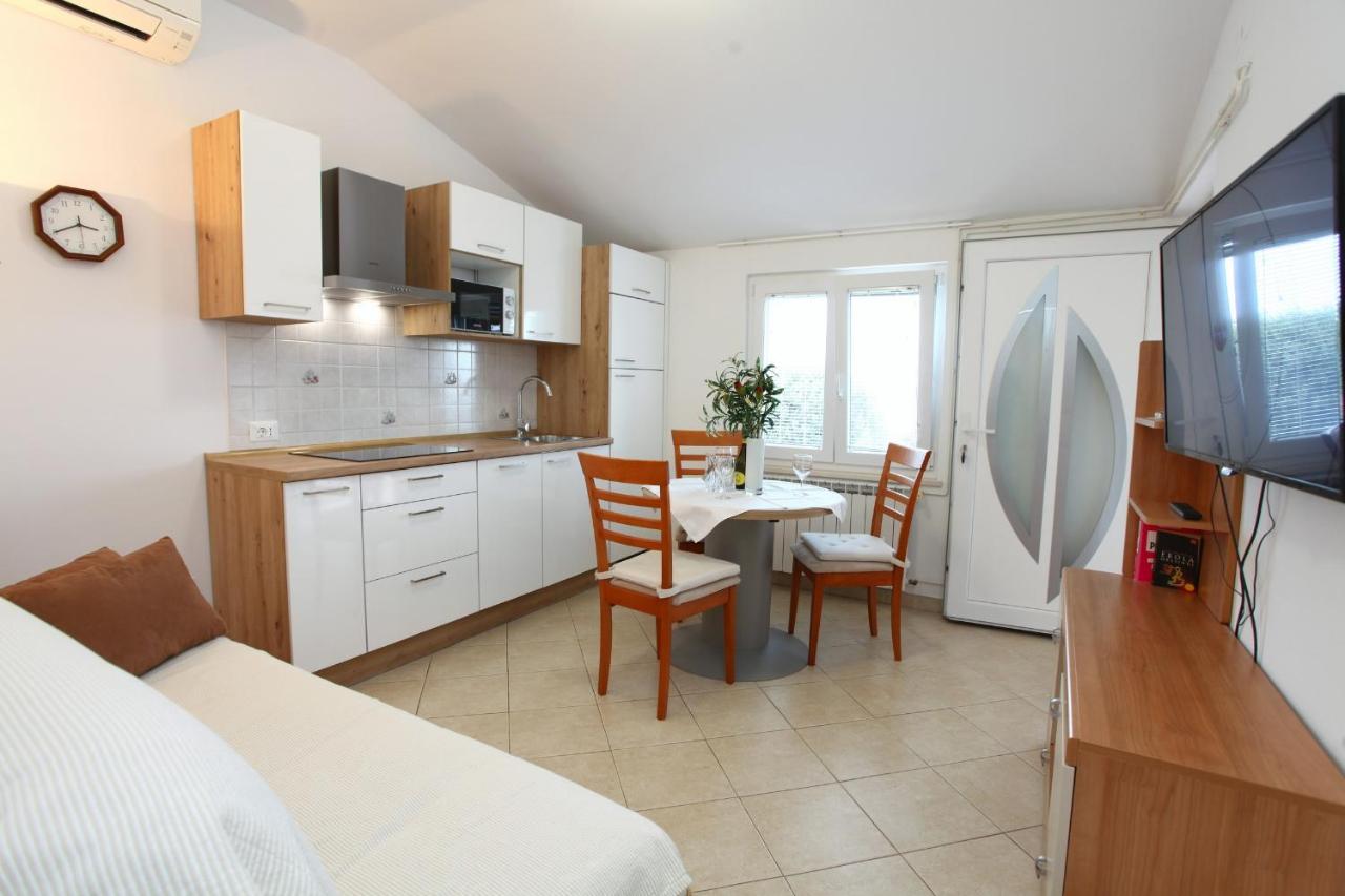Sea View Apartments Portoroz Zm Exterior photo